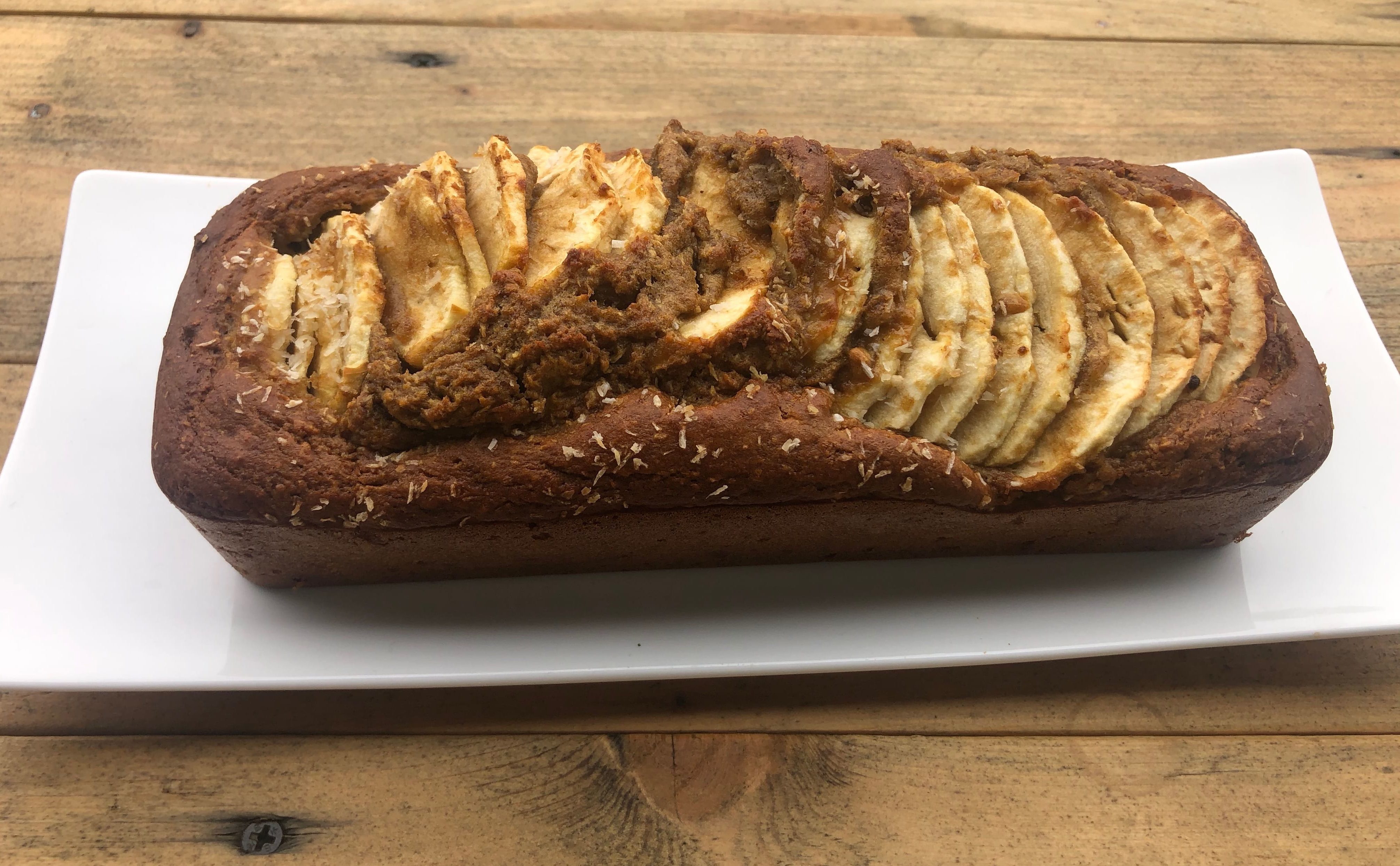 Gâteau aux pommes, noix et coco sans beurre